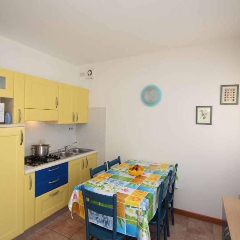 Seafront apartment with shared pool - Appartamento - 6
