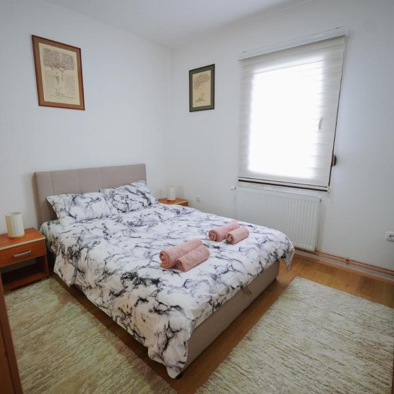 Vikendica Buco Zlatibor - Two-Bedroom House - 10