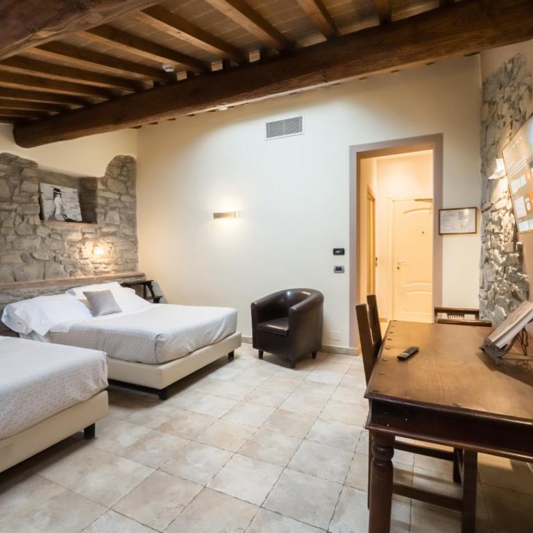 Vogue Hotel Arezzo - Camera Familiare - 6
