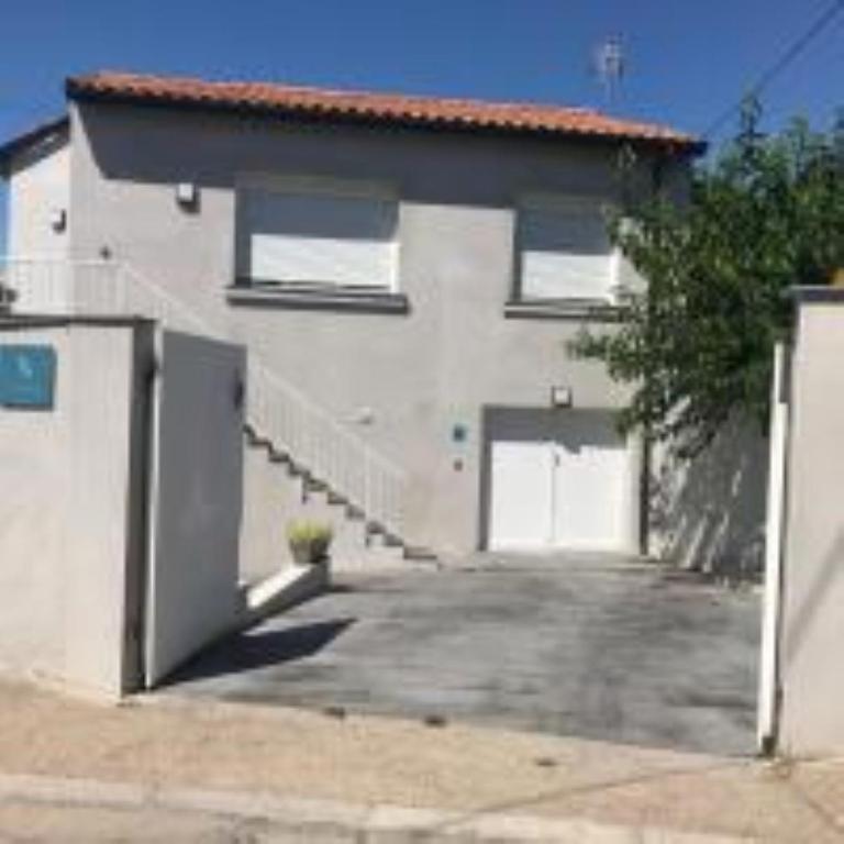 Maison Basalte - Two-Bedroom Apartment - 30