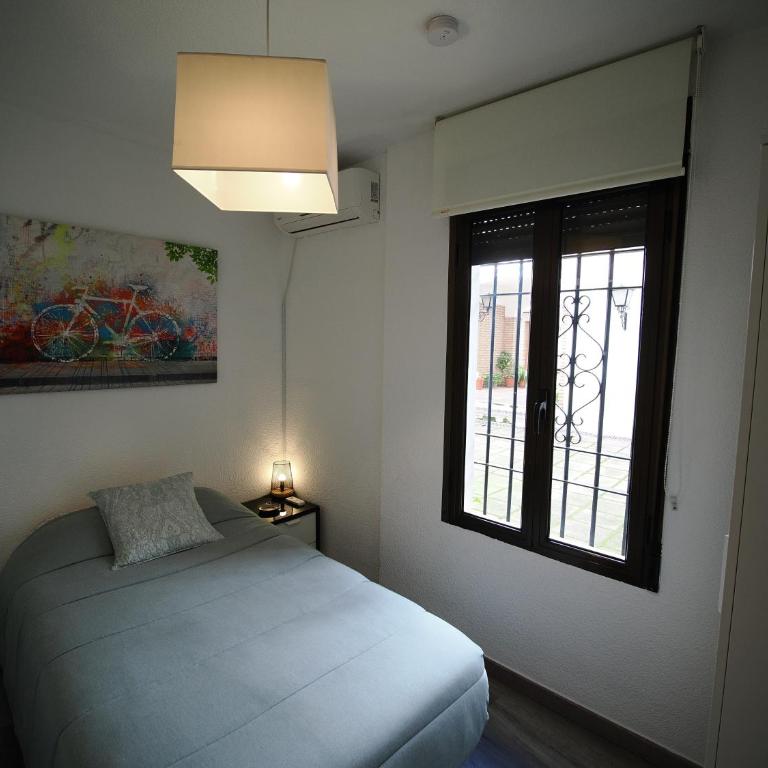 Calle San Basilio - Patios. Aparcamiento gratis - Apartamento de 2 dormitorios - 4
