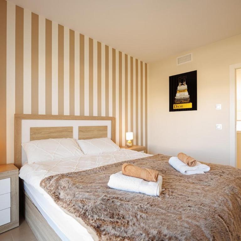 Casa d'Oro - Apartamento de 3 dormitorios con balcón - 15