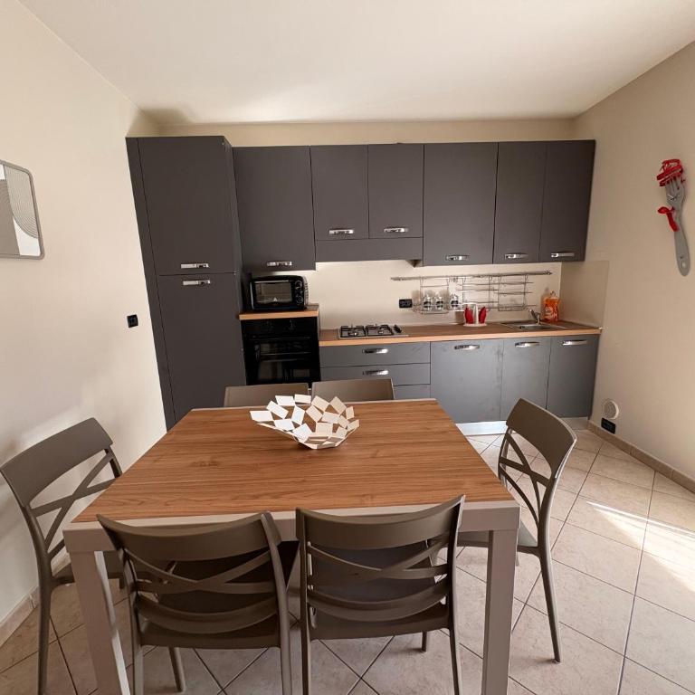 Biz's House - Appartamento con 2 Camere da Letto e Vista Piscina - 4