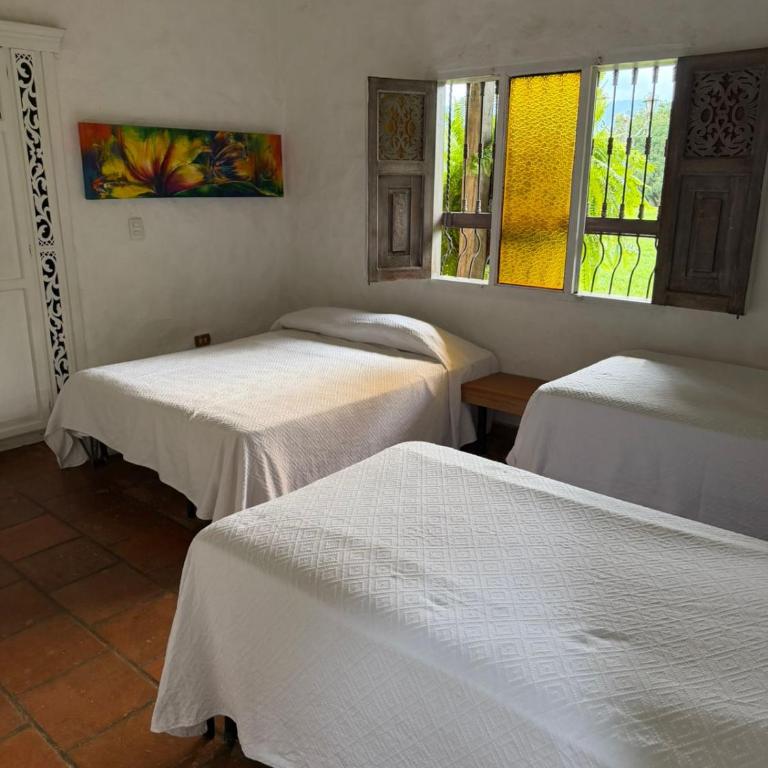 Hacienda La Tranquera - Habitación Triple con baño privado - 1