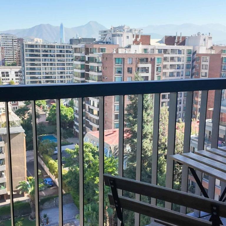 HOM I Wifi I Metro Monsenor Eyzaguirre I Cowork - Apartment - 32