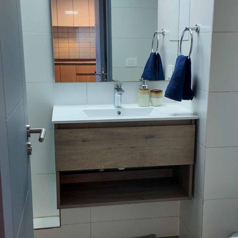 HOM I Wifi I Metro Monsenor Eyzaguirre I Cowork - Apartment - 36