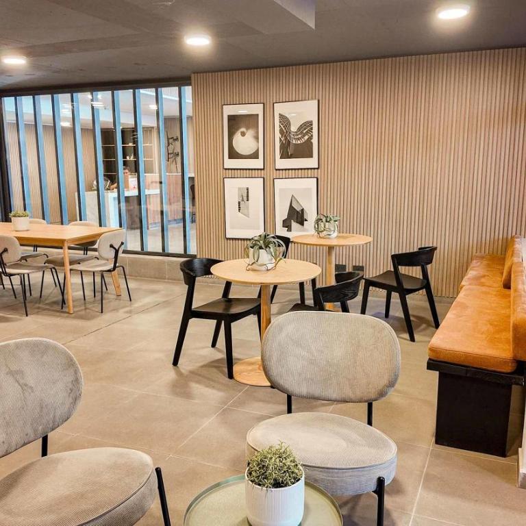 HOM I Wifi I Metro Monsenor Eyzaguirre I Cowork - Apartment - 50