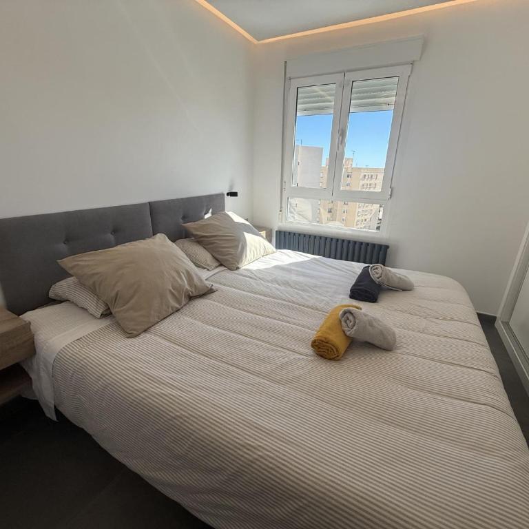 Urbanova primera línea 2 hab con piscina y vistas al mar by Turihome - Apartment - 15