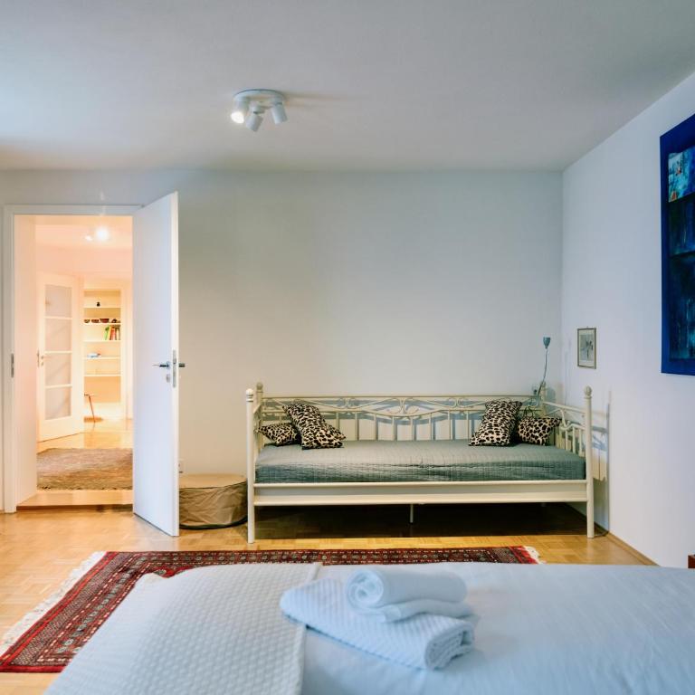 Zentrales Apartment für 8 Personen - 4 Schlafzimmer - Balkon - Apartment mit 4 Schlafzimmern - 15