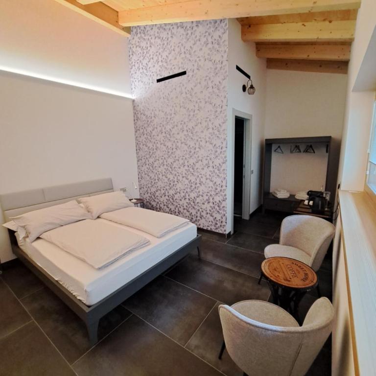 B&B Le Origini - Camera Tripla con Bagno Privato - 5