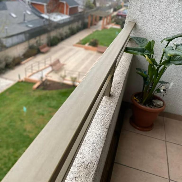 Habitación en lo mejor de Las Condes en Santiago, Chile - Single Room with Private External Bathroom - 8