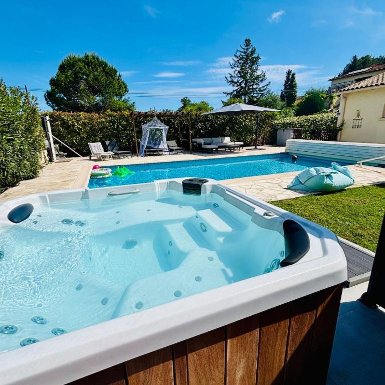 Maison 6p Piscine Chauffee et Spa Proche Cannes Nice - Maison 2 Chambres - 26