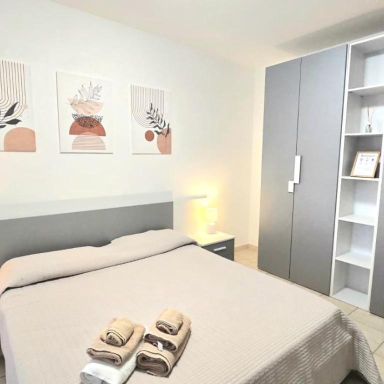 Open space centrale con parcheggio privato coperto - Monolocale con Balcone - 1