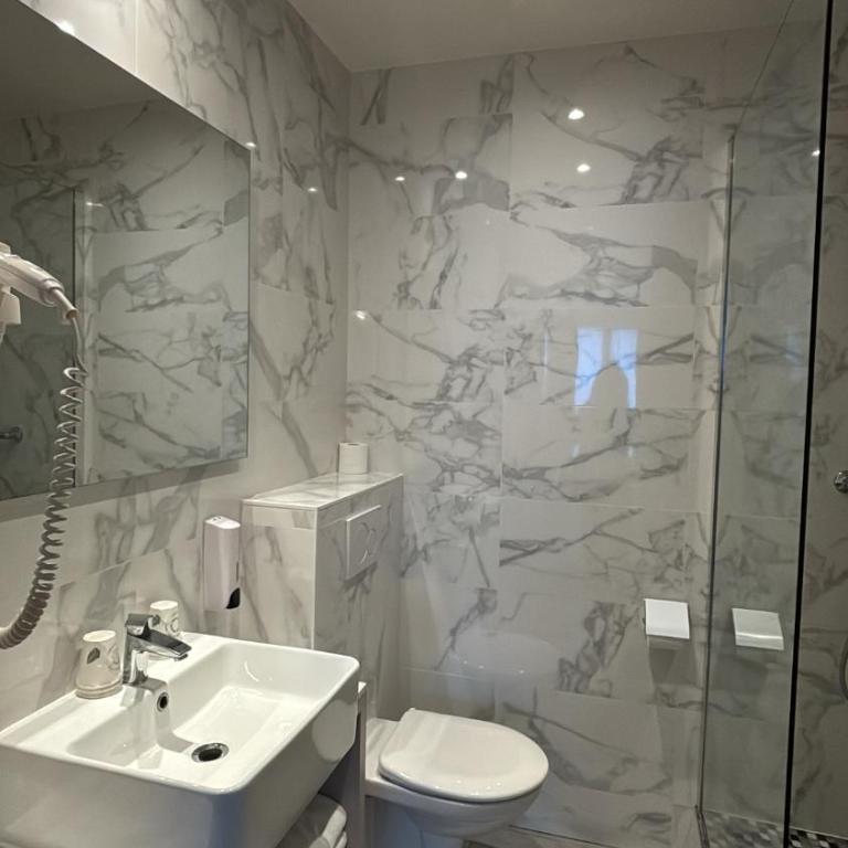 Hotel Richmond Gare du Nord - Chambre Quadruple - 1