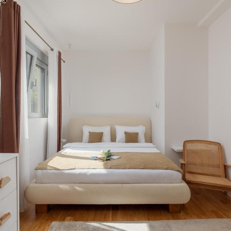 Mina's Summer Home - Two-Bedroom Apartment with Sea View - 12