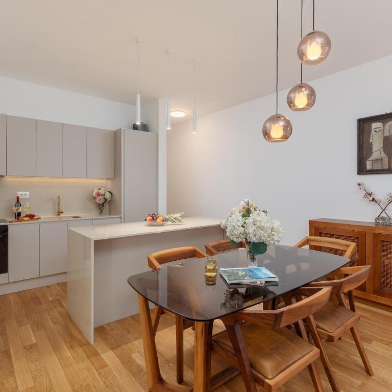 Mina's Summer Home - Two-Bedroom Apartment with Sea View - 7
