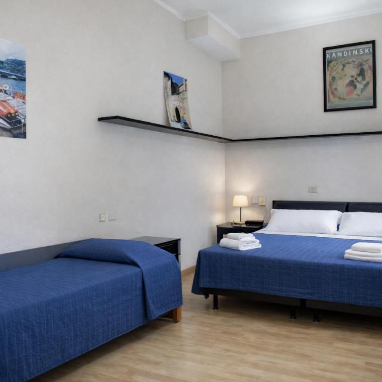 Hotel Britannia - Camera Tripla Comfort - 3