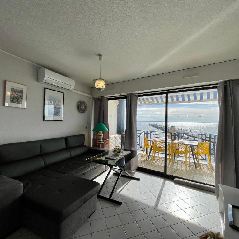 Le Belle Vue - Two-Bedroom Apartment - 6