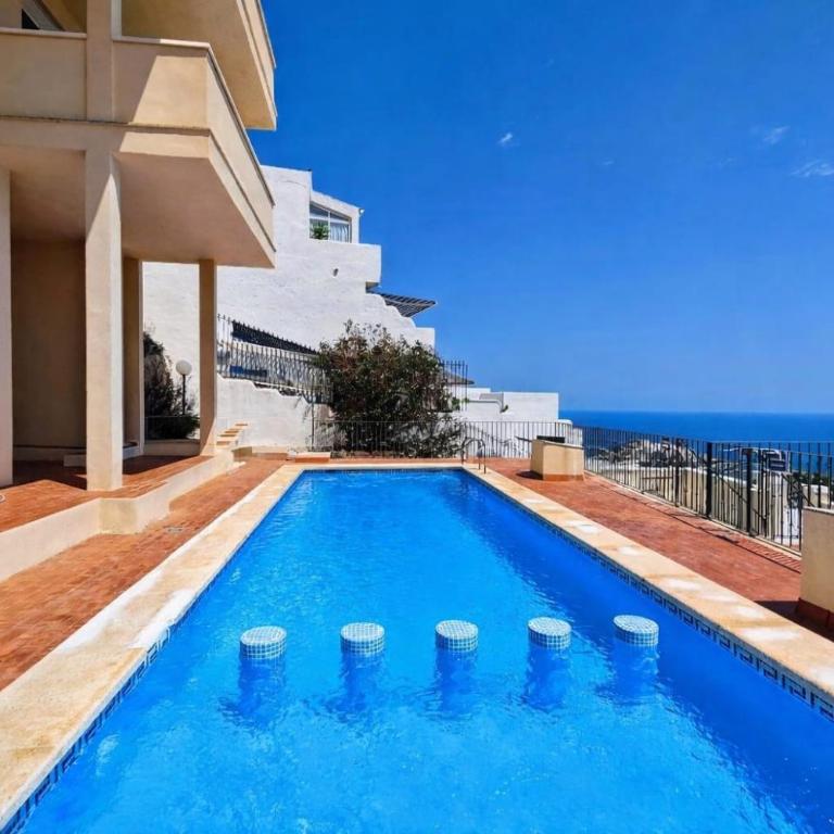 Duplex avec Jacuzzi, piscine, terrasses et vues a 180º sur la mer - Casa con 1 dormitorio - 7