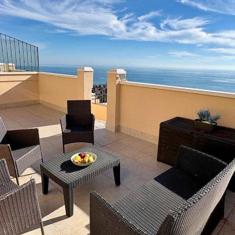 Duplex avec Jacuzzi, piscine, terrasses et vues a 180º sur la mer - Casa con 1 dormitorio - 4