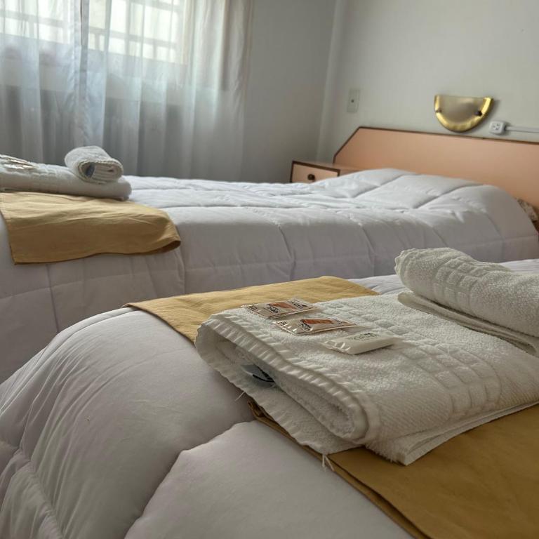 Hotel Bahia Madryn - Habitación Doble - 2 camas - 3