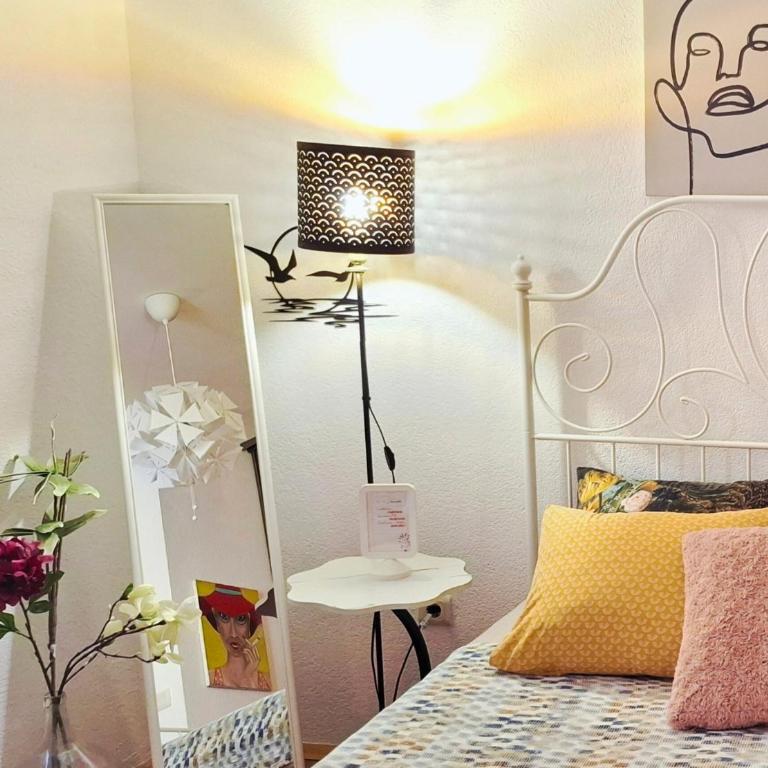 Kadena Apartments - Deluxe Double Room - 5