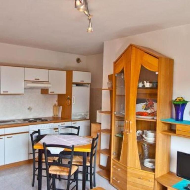 Cozy flat for four guests just steps from the sea - Apartment - 2