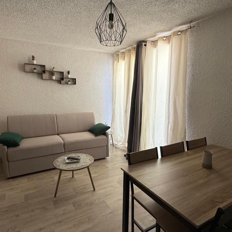 Studio 4 à 5 personnes Saint Jean Montclar - Appartement 1 Chambre - 1