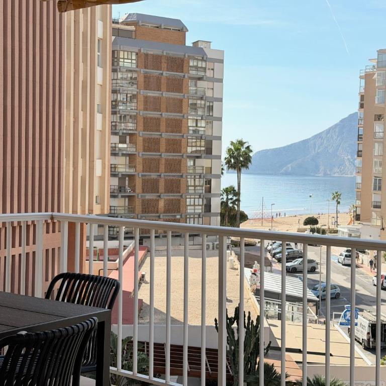 Apartamento en Playa Arenal Calpe con parking - Inmodream Calpe - Apartamento de 2 dormitorios con balcón y vistas al mar - 1