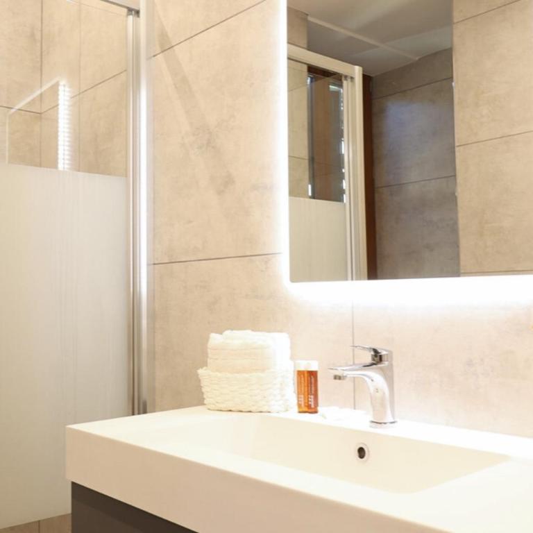 Tower Suite Trento - Camera King Deluxe - 5