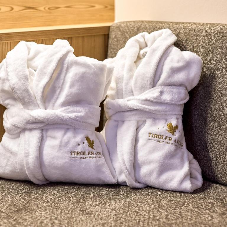 Alp Resort Tiroler Adler - Familienzimmer mit Balkon - 5