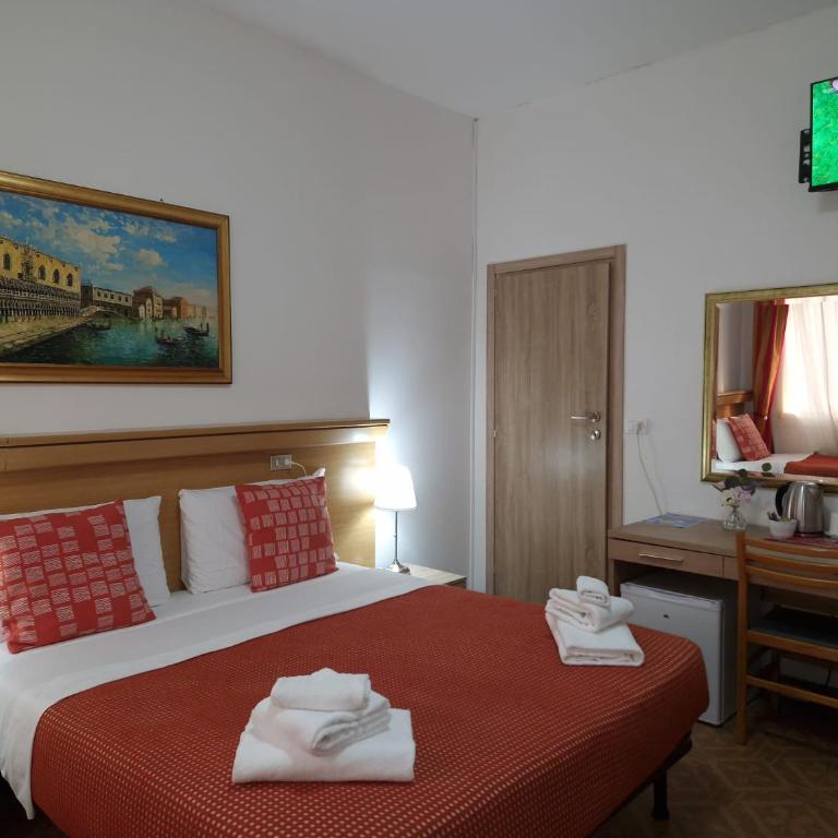 Hotel Tito - Camera Quadrupla Comfort - 1