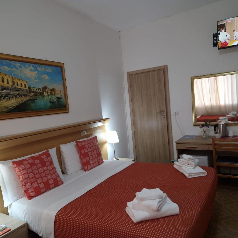 Hotel Tito - Camera Quadrupla Comfort - 12