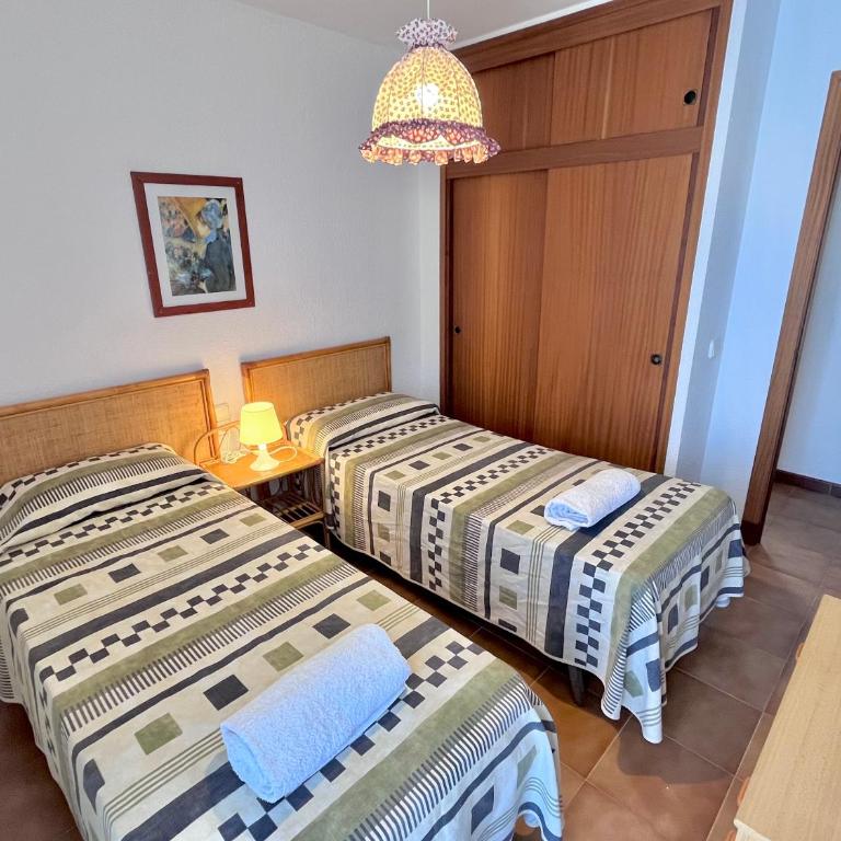 Bertur Rodes Lux - Apartamento de 3 dormitorios con vistas al mar - 9