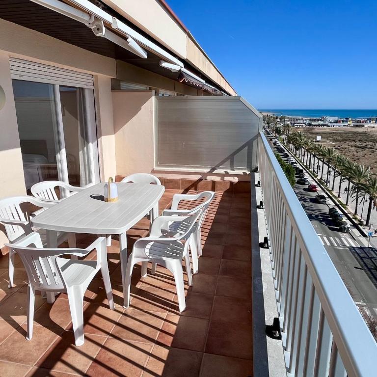 Bertur Rodes Lux - Apartamento de 3 dormitorios con vistas al mar - 8