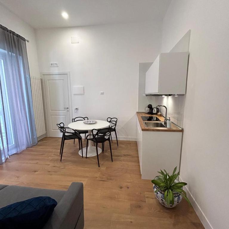 Naples Guest House - Arenella - Appartamento con 1 Camera da Letto - 9