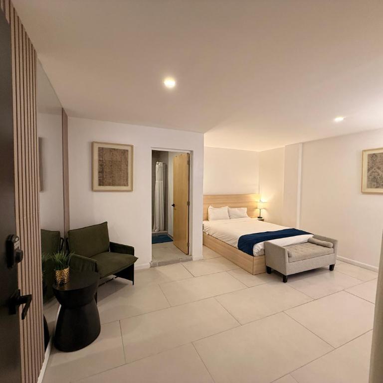 RA Suites - Double or Twin Room - 15