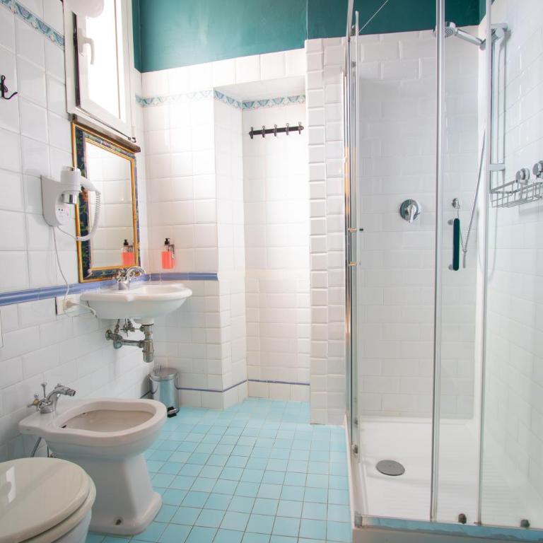 Ostello Bello Firenze - Posto Letto in Dormitorio Femminile per 4 Persone - 6