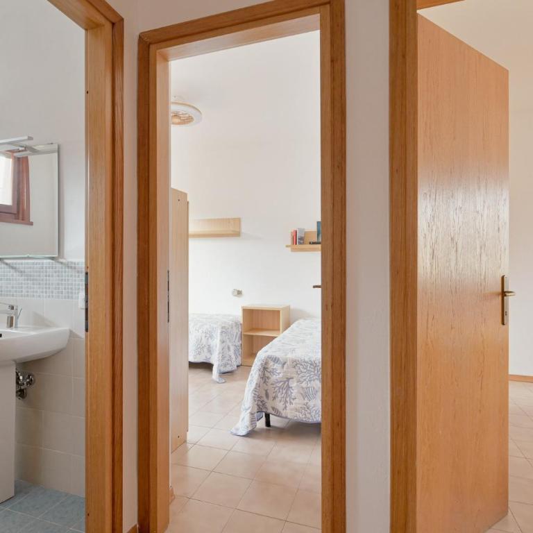 GuestHost - Casa del Sole Comfy Flat with Parking - Apartment mit 2 Schlafzimmern - 18