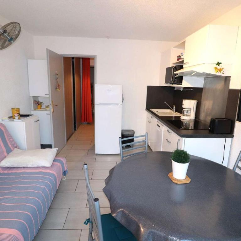 Studio Cabine au RDC avec Terrasse, Piscines, Parking Privé et Proche de la Mer - FR-1-307-186 - Studio - 22