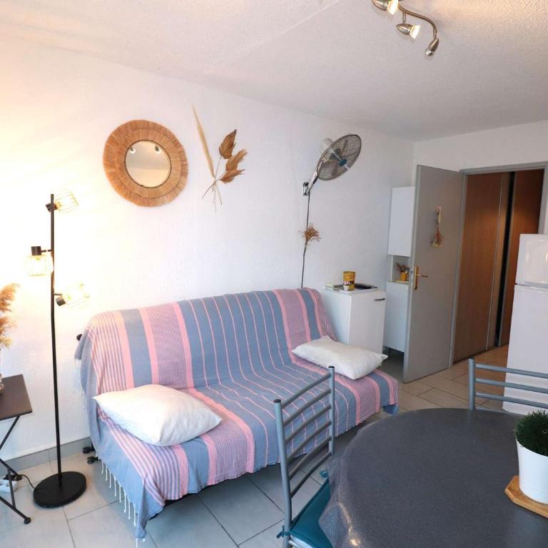 Studio Cabine au RDC avec Terrasse, Piscines, Parking Privé et Proche de la Mer - FR-1-307-186 - Studio - 24