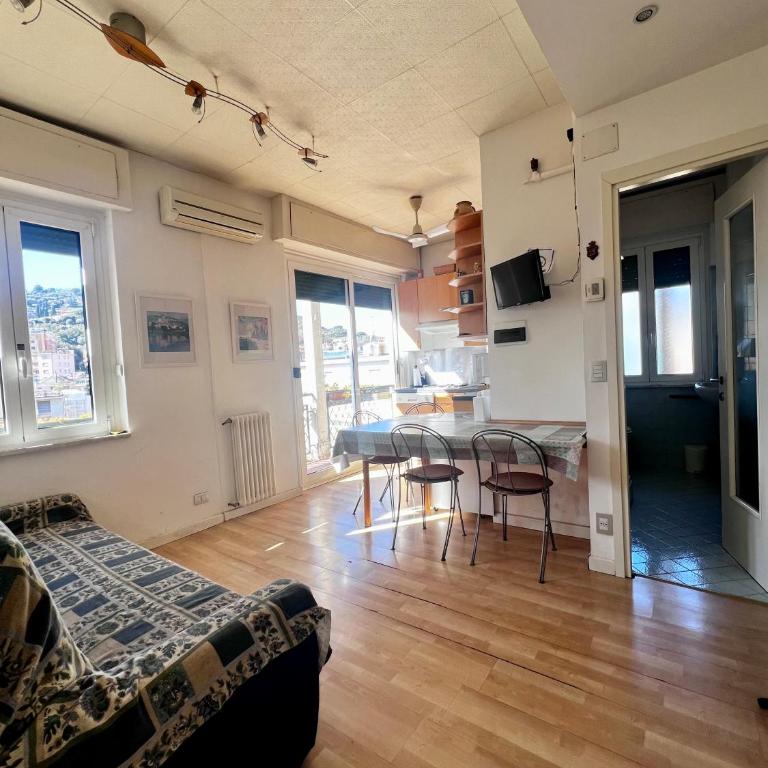 Rossetti 8 - Appartamento con 2 Camere da Letto - 10