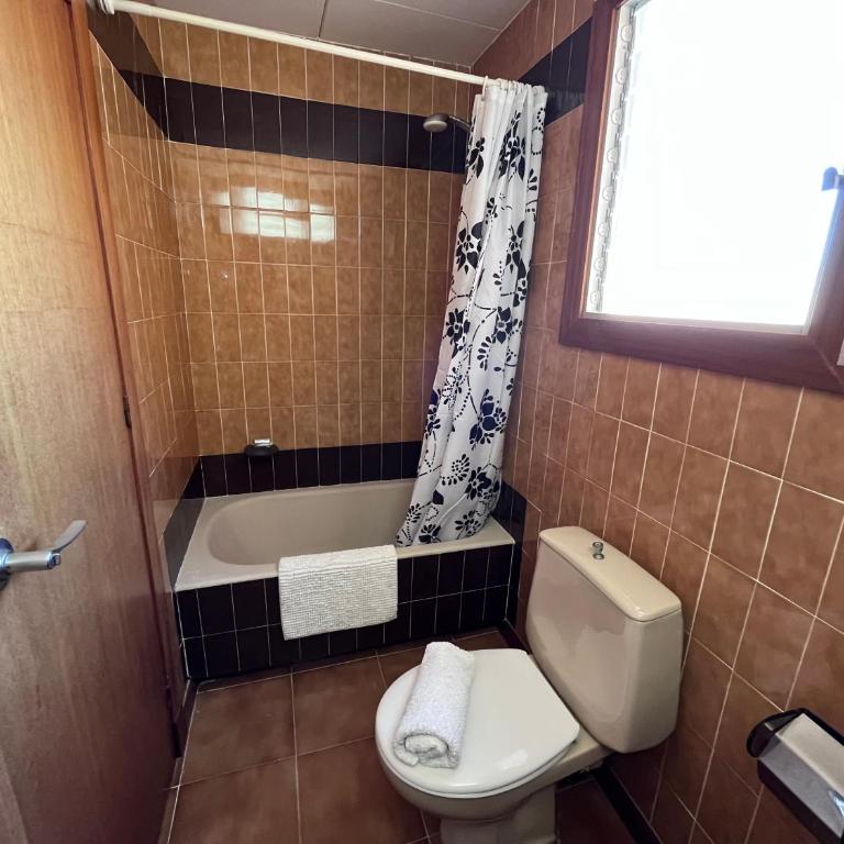 Bertur Rodes Lux - Apartamento de 3 dormitorios con vistas al mar - 15