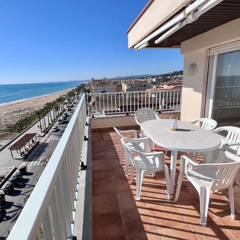 Bertur Rodes Lux - Apartamento de 3 dormitorios con vistas al mar - 4