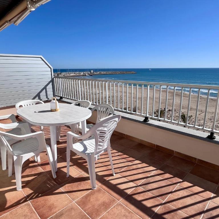 Bertur Rodes Lux - Apartamento de 3 dormitorios con vistas al mar - 3