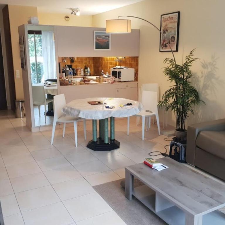 À 100 m de la plage emplacement privilégié - Appartement - 4