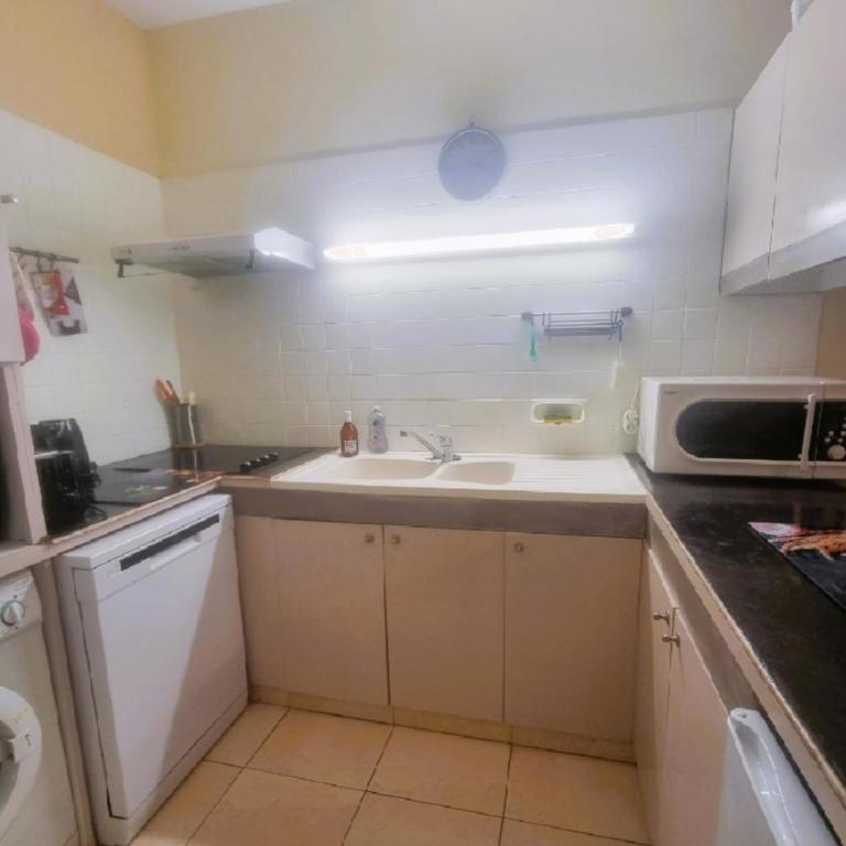 À 100 m de la plage emplacement privilégié - Appartement - 5