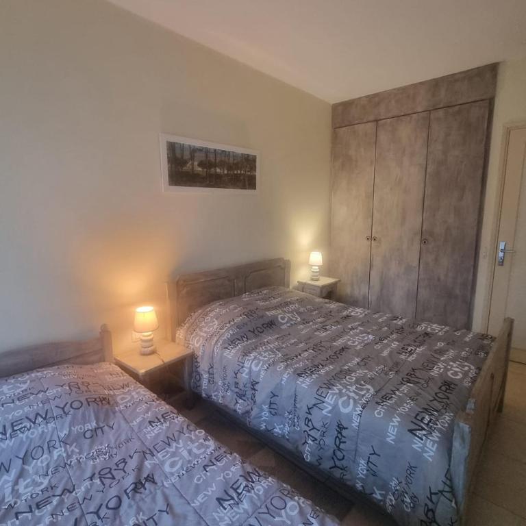 À 100 m de la plage emplacement privilégié - Appartement - 8