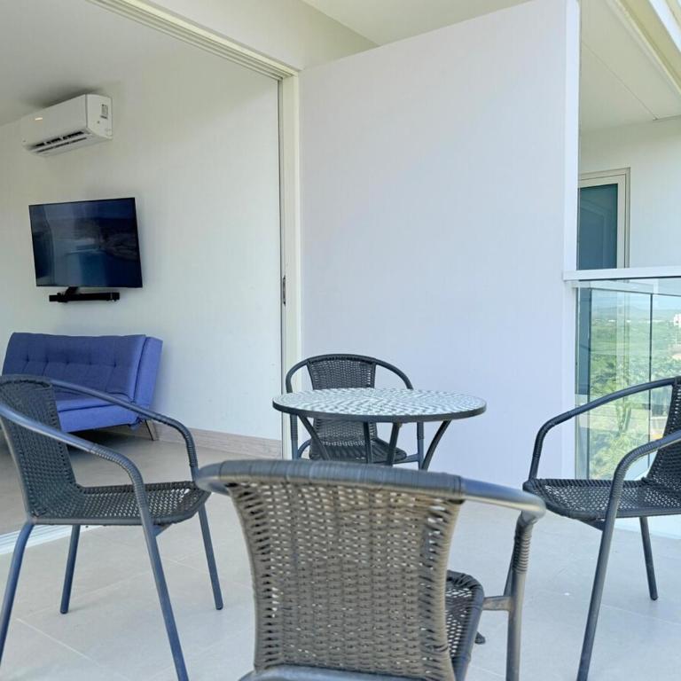 Modern Loft in Resort-Style Condo - Cartagena - One-Bedroom Apartment - 17