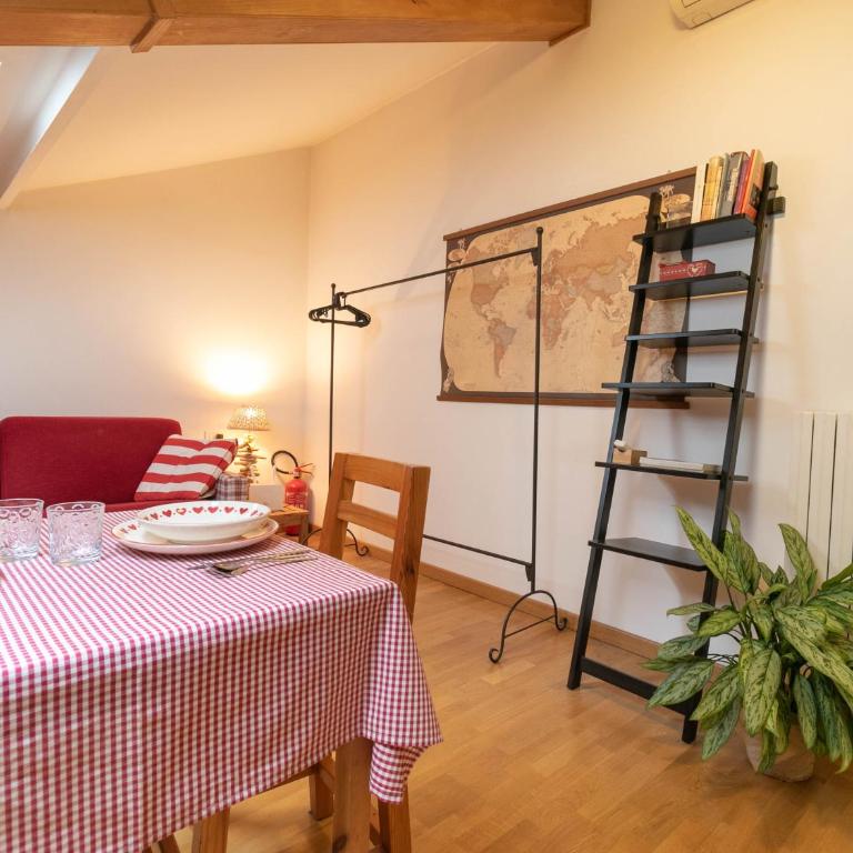 Mansarda dei Cuori a Lecco - Appartamento - 14